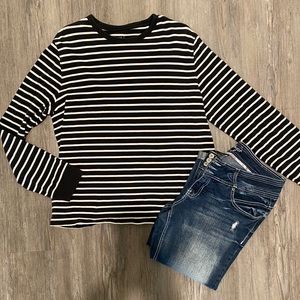 Gap long sleeve tee